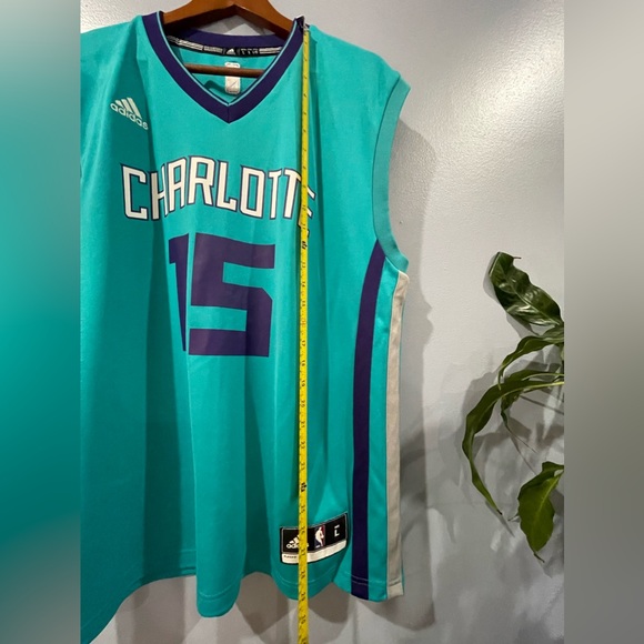 Kemba Walker Signed Charlotte Hornets Jersey #15 Teal Size L NBA - Picture 7 of 10